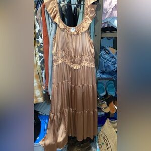 Arula Dress